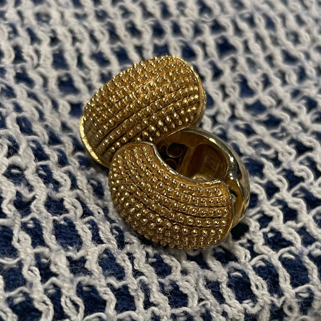 E. Pearl Hugs Earrings